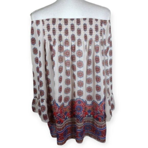 BOHO-INSPIRED OFF-THE-SHOULDER WHITE, BLUE, RED FLORAL BLOUSE SZ.M/L EUC. - Picture 2 of 5